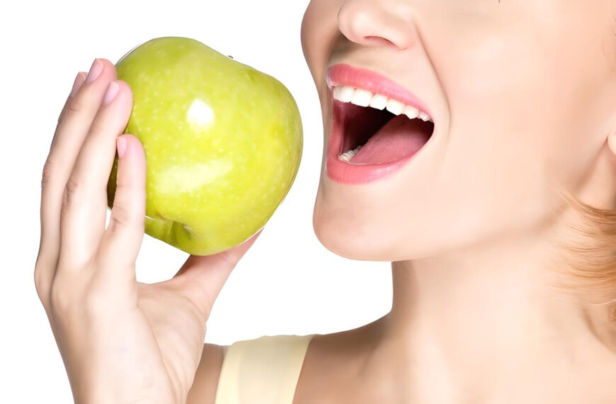 Quali Alimenti Aiutano a Mantenere i Denti Sani?