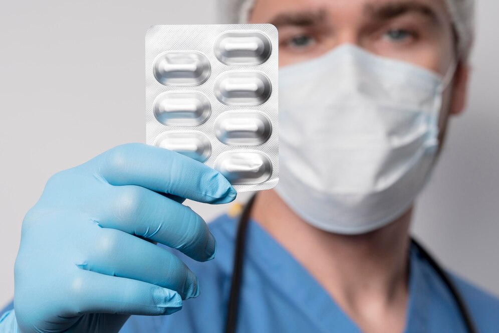 Quali condizioni potrebbero richiedere l’uso di antibiotici prima delle procedure odontoiatriche?