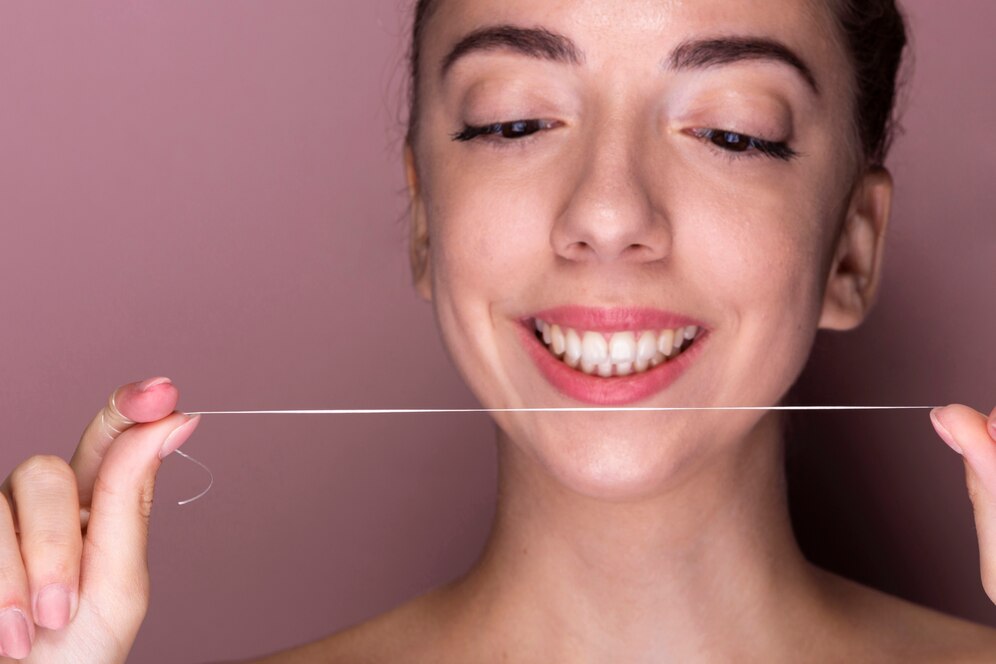 Come usare correttamente il filo interdentale