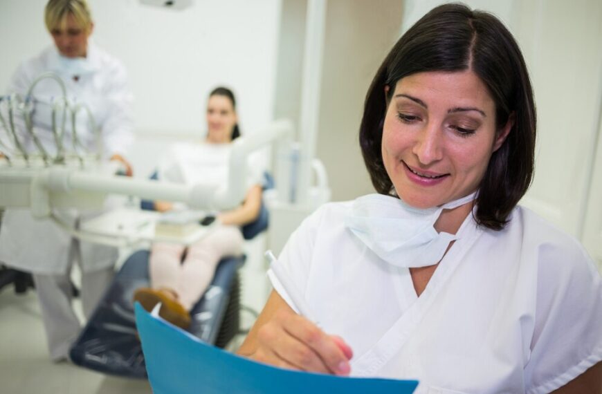 Come Informare il Dentista delle Tue Allergie per Evitare uno Shock Anafilattico